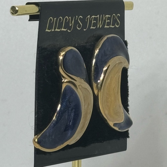 Vintage Gold Blue & Cream Enamel Earrings by Lilly’s - Classic & Elegant Design - Picture 4 of 7